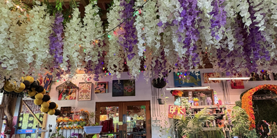 Dos Taquitos Raleigh family-friendly Mexican restaurant with miniature food delivery train